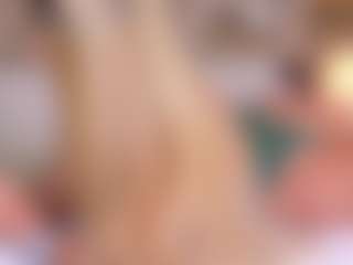 Live cam show with Celeste - MILF on eurowanks.com