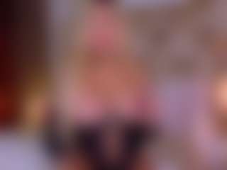 Live cam show with Celeste - Amateur on Chatstar