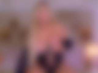 Live cam show with Celeste - Oil on SpankPalCams
