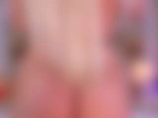 Celeste MILF webcam performer live streaming