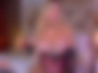 Live cam show with Celeste - Athletic on Latina Girls