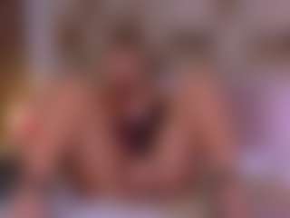 Live cam show with Celeste - Camel Toe on anonymated.com