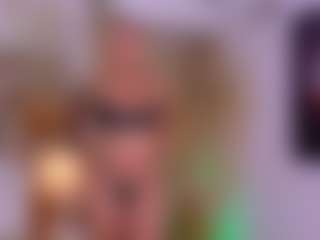 Live cam show with Celeste - Smoking on sexylive.show