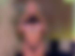 Live cam show with Celeste - Nora on 1on1-livenow