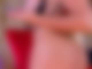 Live cam show with Celeste - Shaved Pussy on Camsoda