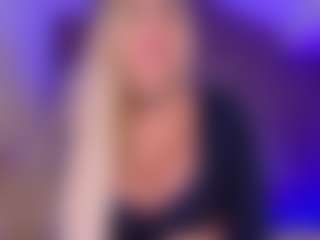 Live cam show with Celeste - Blonde Hair MILF on hrnylive.com