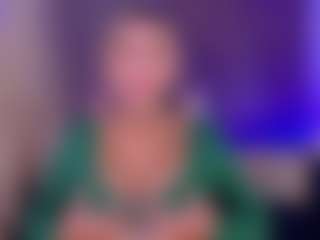 Show de cam en vivo con Celeste - Gray Eyes en Camsoda