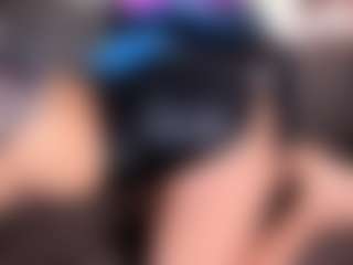 anthoneladoll's Live Sex Cam Show