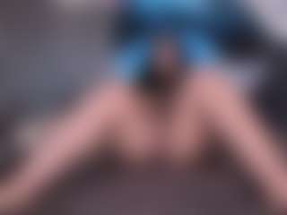 anthoneladoll's Live Sex Cam Show