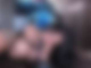 Live cam show with anthoneladoll - Squirt Toys on Stripli.com