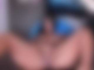 Live cam show with anthoneladoll - BBW on x69.live