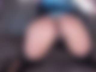 anthoneladoll's Live Sex Cam Show
