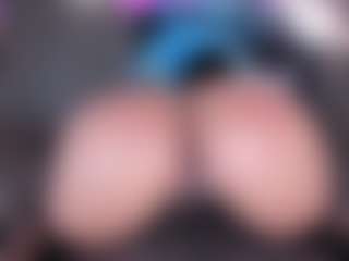 anthoneladoll's Live Sex Cam Show