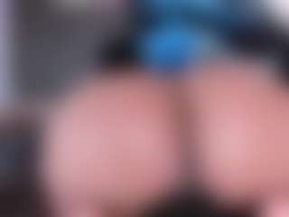 anthoneladoll's Live Sex Cam Show