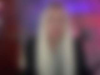 ameliwin MILF webcam performer live streaming