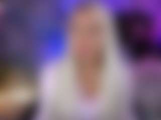 Live cam show with ameliwin - Play on CamwithHer