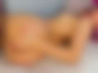 Live cam show with mollyybloom - Brown Hair on xDating