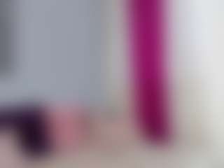 Live cam show with mollyybloom - College Latina on fapnchat | colombia