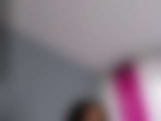 Live cam show with mollyybloom - College on Camsoda