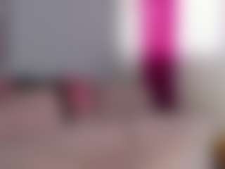 Live cam show with mollyybloom - College on Camsoda Late Night