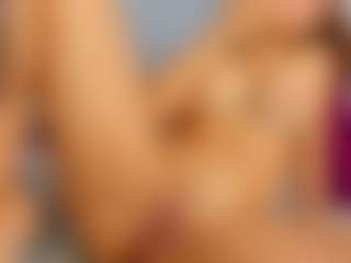 mollyybloom's Live Sex Cam Show