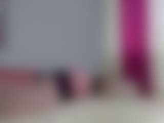 Live cam show with mollyybloom - Athletic Lush on Camsoda