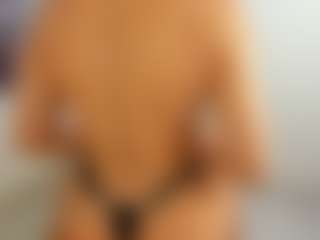 mollyybloom's Live Sex Cam Show