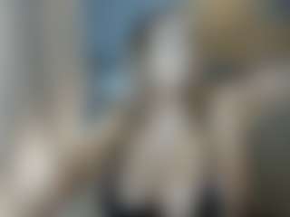 Rach MILF webcam performer live streaming