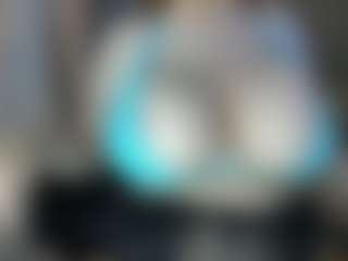 Rach MILF webcam performer live streaming