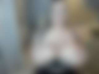 Live cam show with Rach - Bikini on Uber Horny