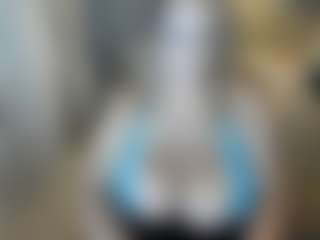 Live cam show with Rach - Thong on Camsoda