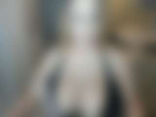 Live cam show with Rach - Body Massage on Dolls Live