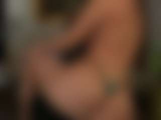 arianacruz69's Live Sex Cam Show