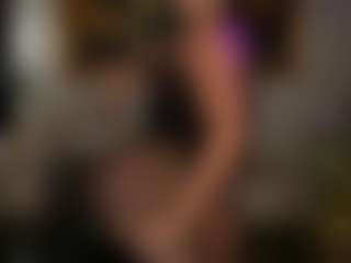 arianacruz69's Live Sex Cam Show