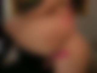 arianacruz69's Live Sex Cam Show