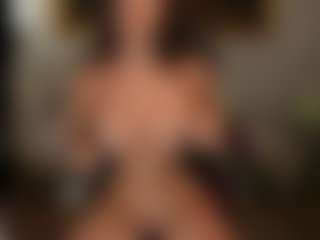 arianacruz69's Live Sex Cam Show