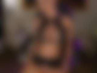 arianacruz69's Live Sex Cam Show