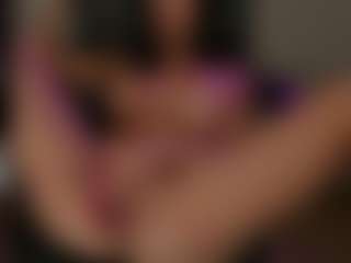 arianacruz69's Live Sex Cam Show