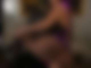 arianacruz69's Live Sex Cam Show