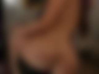 arianacruz69's Live Sex Cam Show