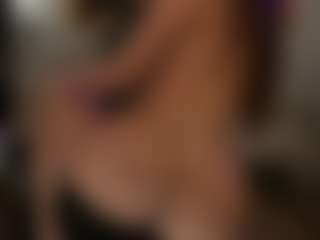 arianacruz69's Live Sex Cam Show