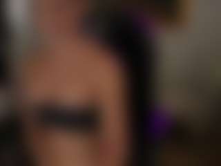 arianacruz69's Live Sex Cam Show