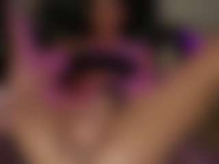arianacruz69's Live Sex Cam Show