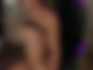 arianacruz69's Live Sex Cam Show
