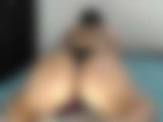 Live cam show with ALEXASWEET - Amateur MILF on TastyBlacksLive