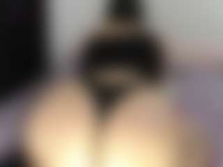 Live cam show with ALEXASWEET - Ass Bouncing on Dolls Live