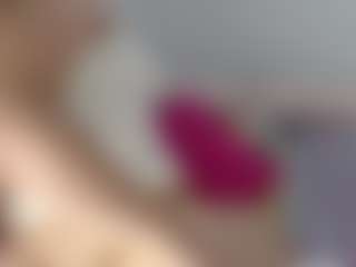 Live cam show with ALEXASWEET - Athletic MILF on slutload