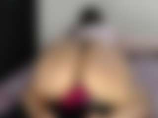 Live cam show with ALEXASWEET - Curvy Middle Aged on luckytryst.com
