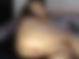 Live cam show with ALEXASWEET - Curvy Middle Aged on camgirlchat.live
