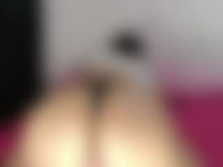Live cam show with ALEXASWEET - Athletic on AdultVida.com